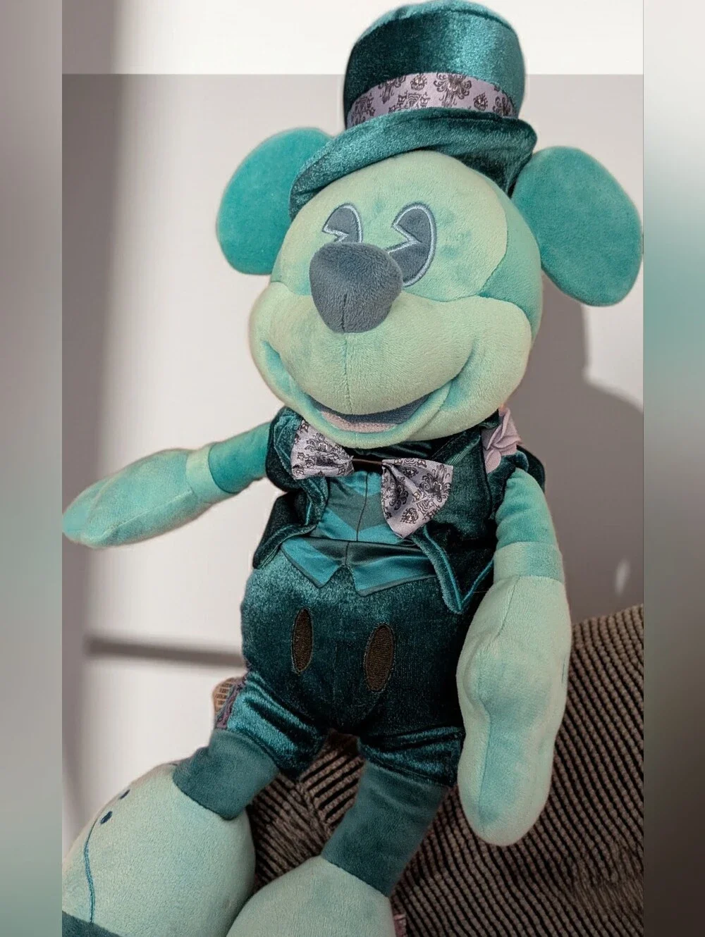 Disney Mickey Mouse: The Main Attraction Limited Release Plush ✨ Series 10 of 12